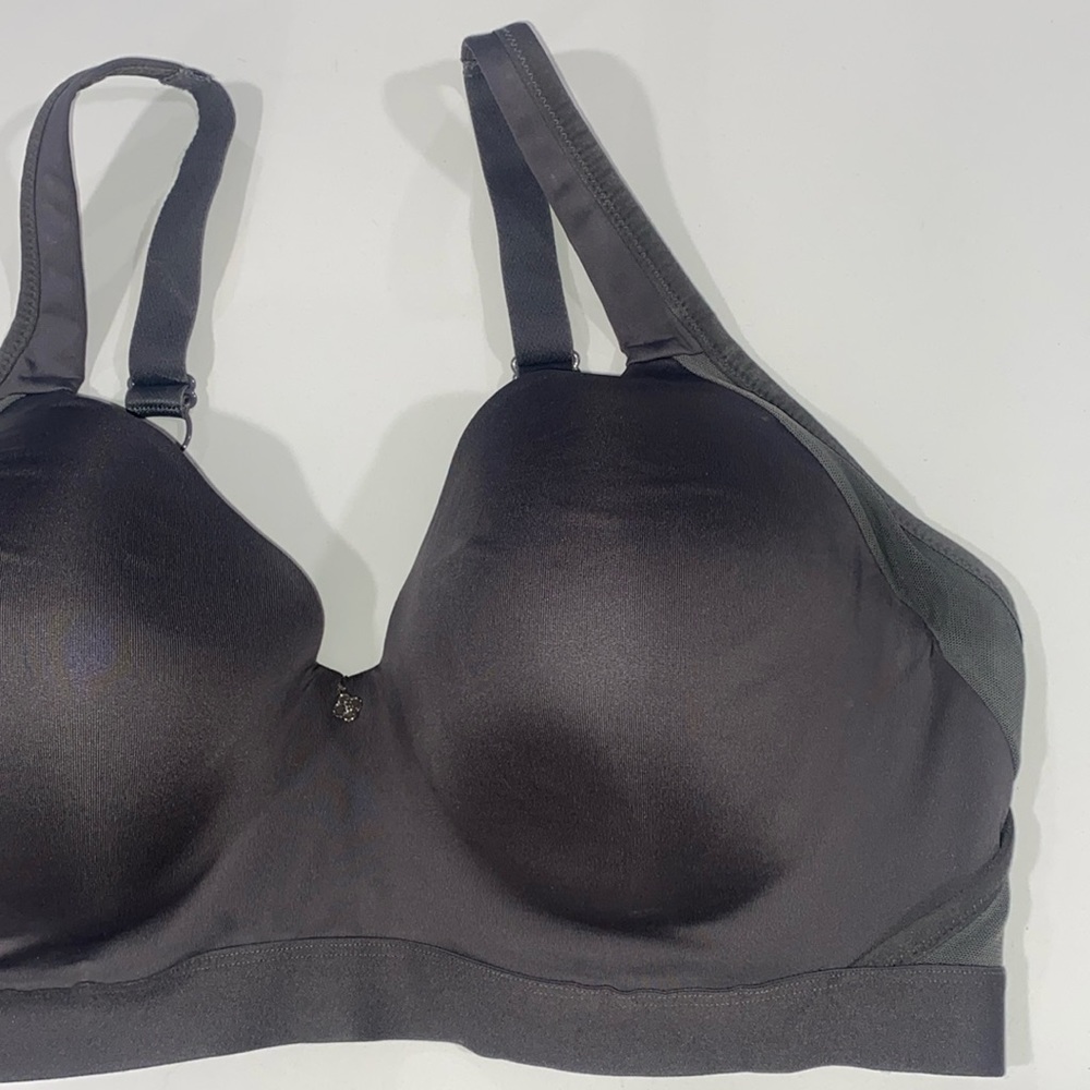 Breezies Foam Cup Seamless Underwire‎ Bra NWOT - Picture 4 of 9